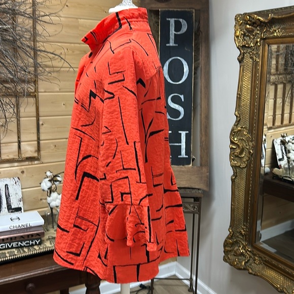 Ali Miles abstract top - Picture 6 of 15